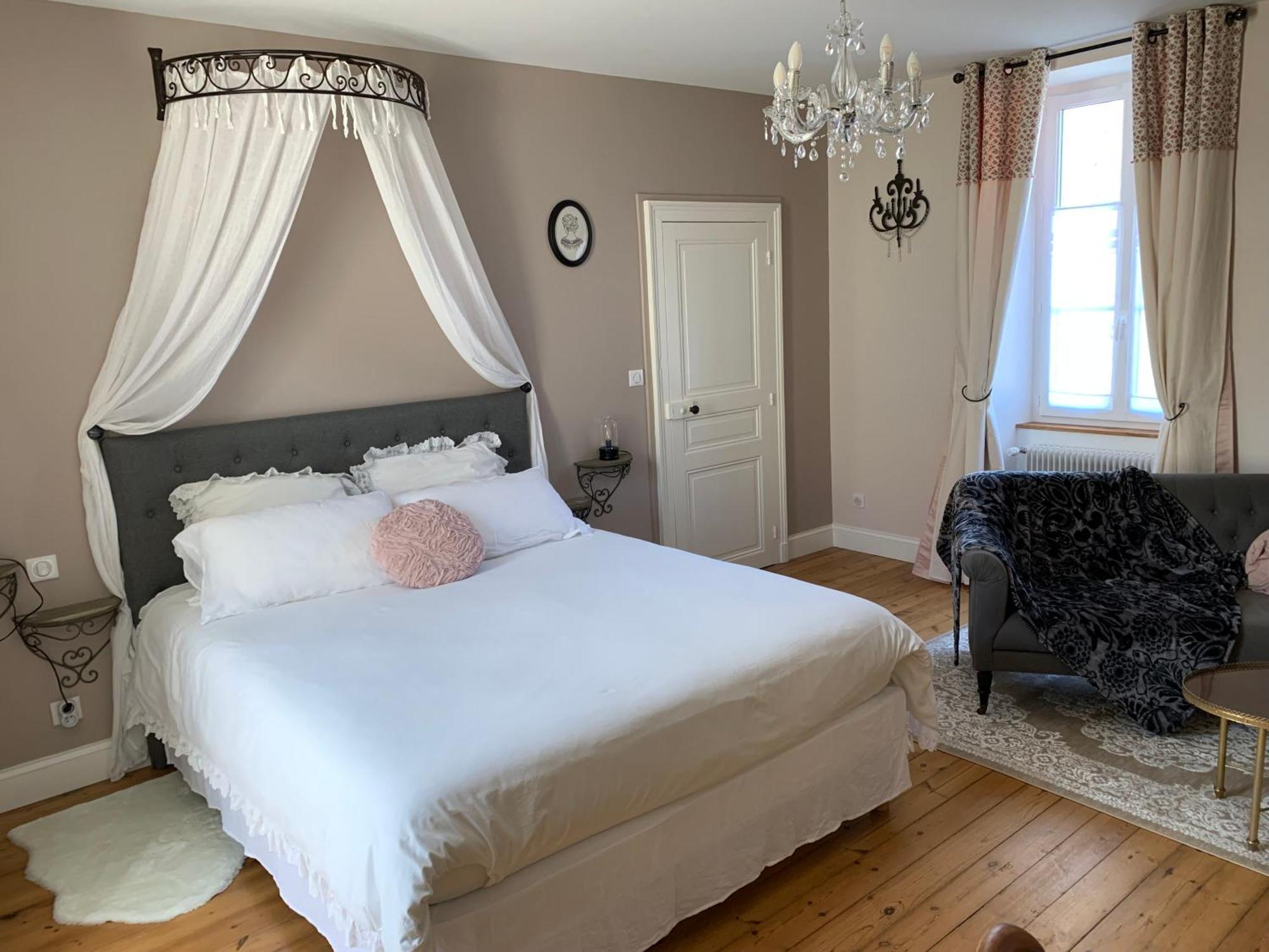 The Cool Lounge A Coulonges - Charente Bed & Breakfast Exterior photo
